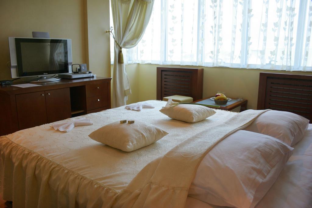 Panorama City Inn Karlofça Dış mekan fotoğraf